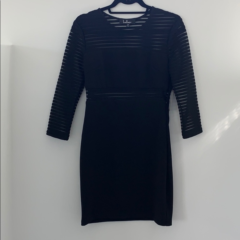 Lulus black dress never worn